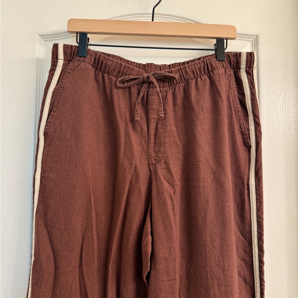 GAP Pull-on Wide Leg Pants with Cream Side Stripes - Picture 3 of 10